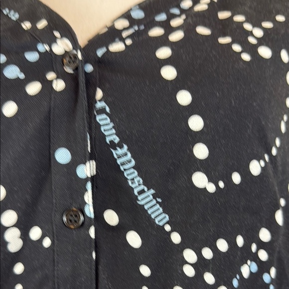 Love Moschino Black and White Oversized Graphic Button Down Blouse Size 4 - Picture 4 of 11